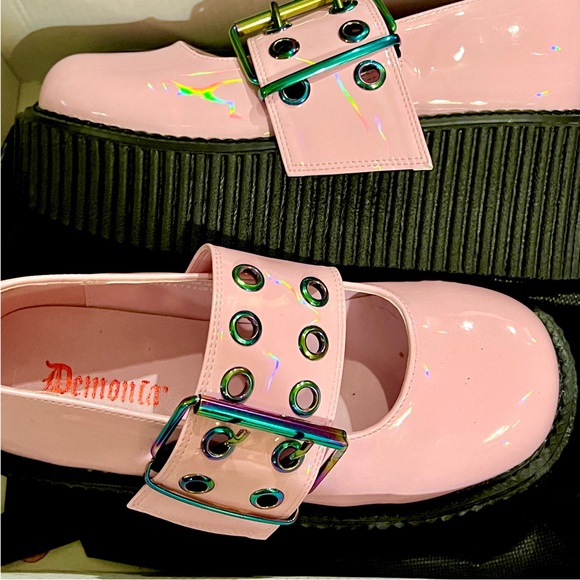 NIB- Dolls Kill x Demonia Baby Pink Holo Creeper Mary Jane - Picture 8 of 13